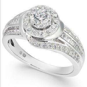 Diamond engagement ring